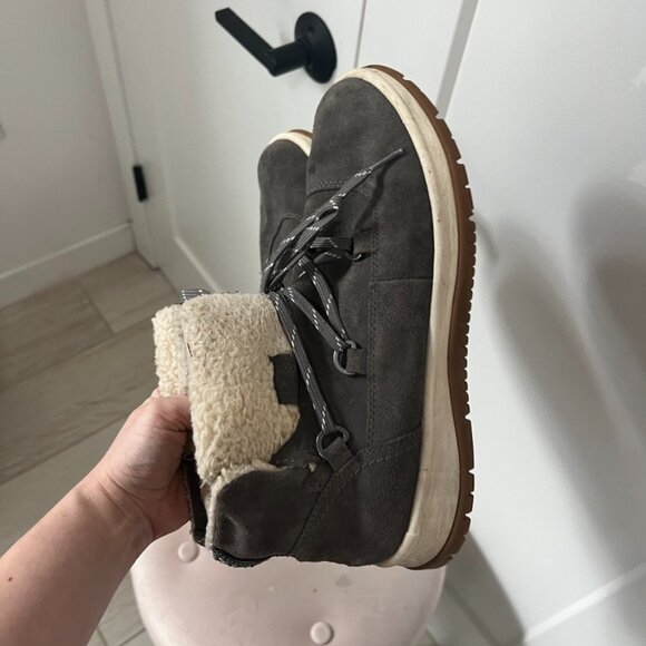 Ugg Lakesider Heritage Gray Waterproof Sneaker Booties Size 9.5 - Picture 5 of 8